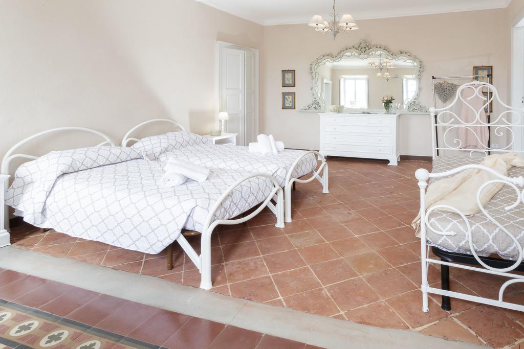 Rose Suite Apartments Roppolo 外观 照片
